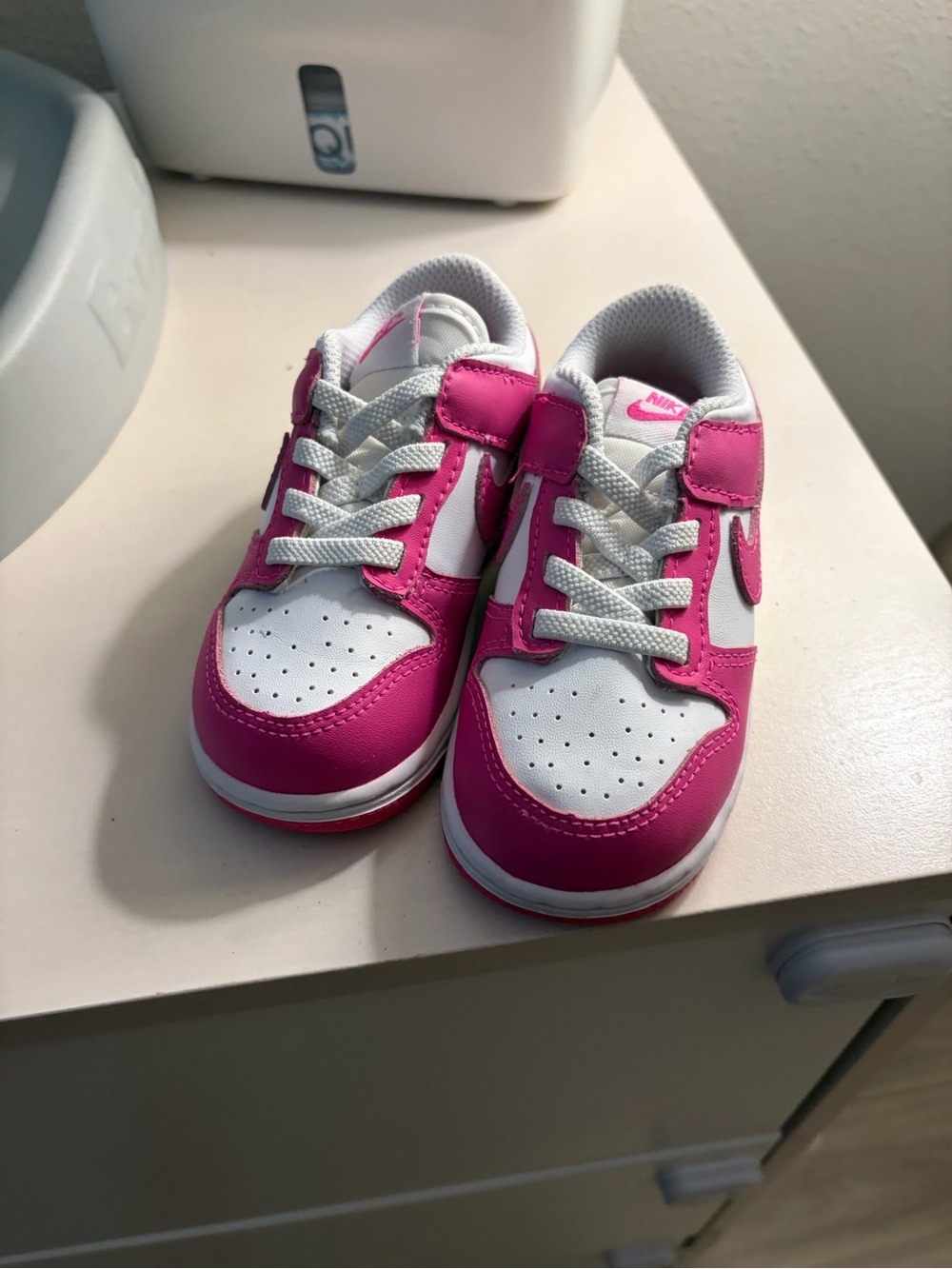 Nike Kids Pink and White Low-Top Sneakers with Velcro Strap
